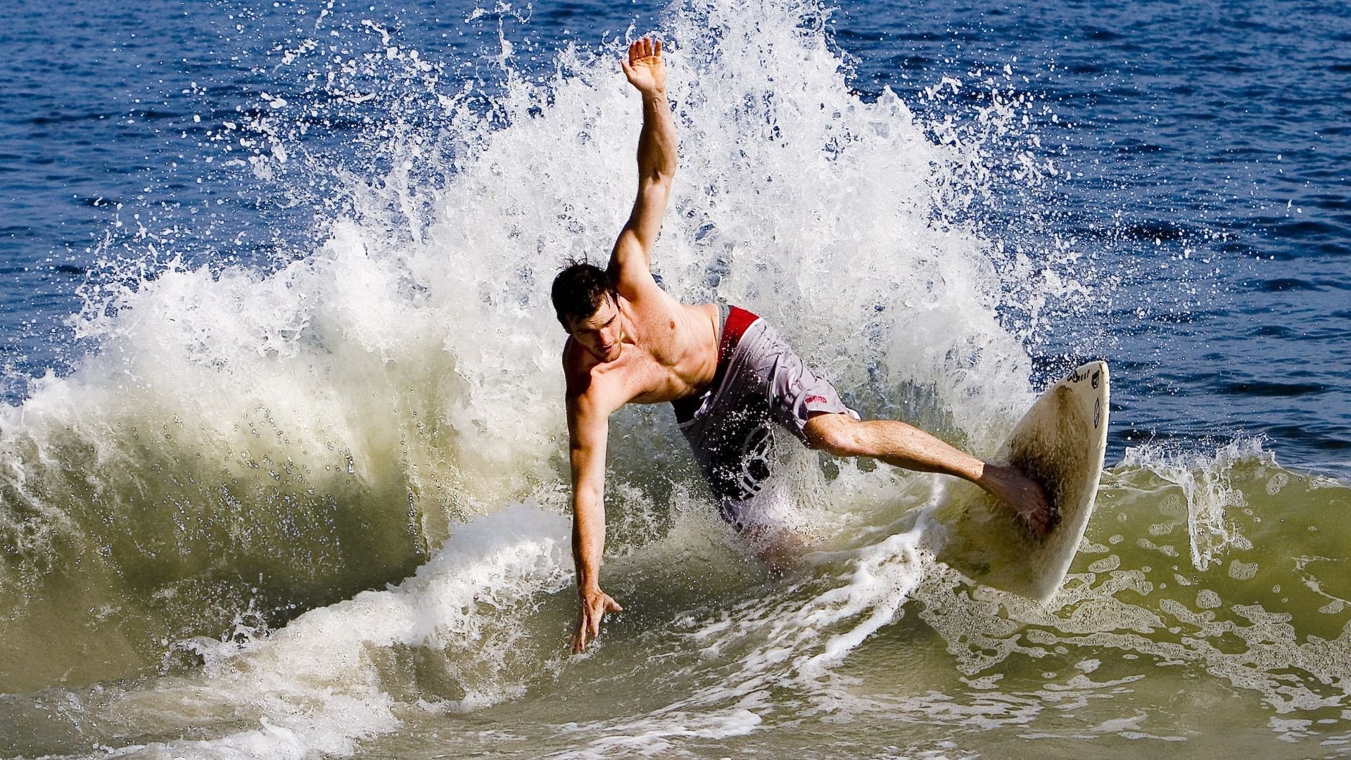 九游游戏在线玩-中国女排发布全新战袍设计，中国女排发布全新战袍设计者是谁